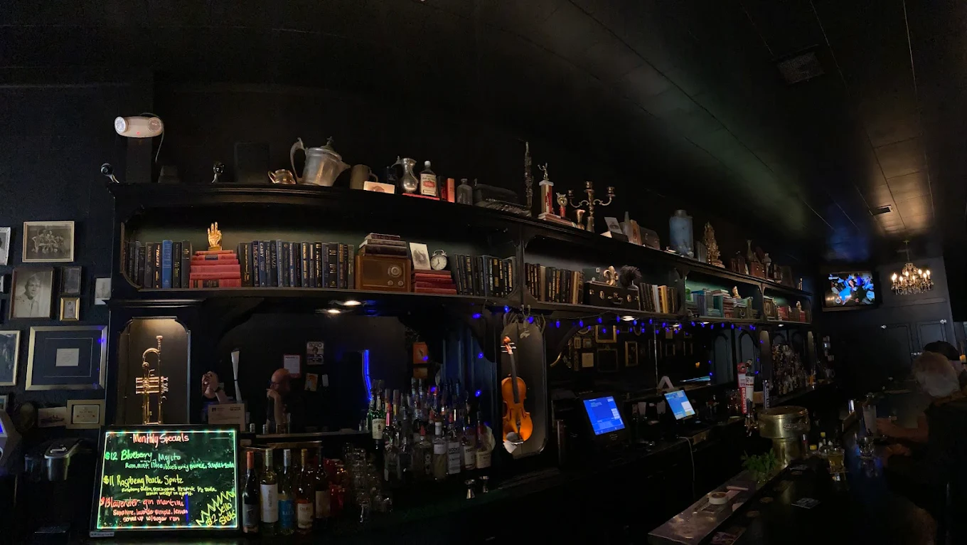 Beaux Club